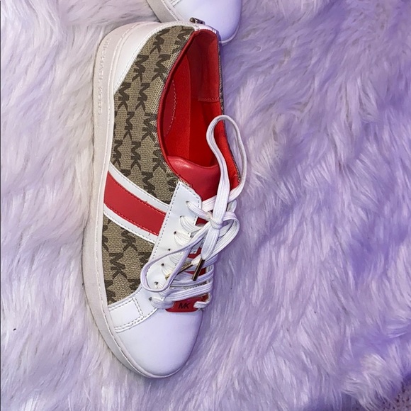 Micheal Kors Shoes - Picture 2 of 4